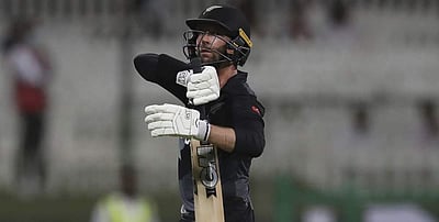 திருமணம்: தென்னாப்பிரிக்காவுக்குப் பறந்தார் சிஎஸ்கே வீரர் கான்வே