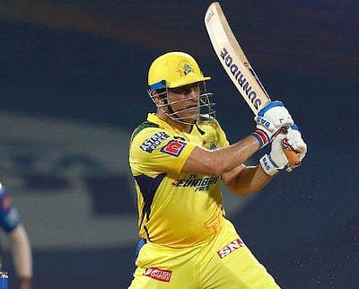 ஆட்டத்தை முடித்துவைத்த தோனி: மும்பையை வீழ்த்தி சென்னை வெற்றி