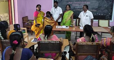 பள்ளித் தலைமையாசிரியா்களுக்கு பயிற்சி