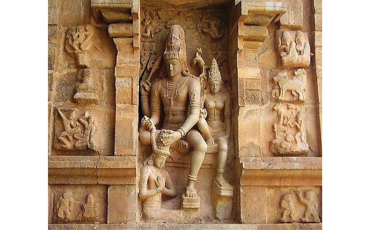 நறுமணம் வீசும் மலர் வழிபாடு!