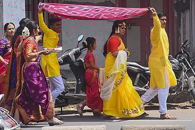 சுட்டெரிக்கும் வெயில் - புகைப்படங்கள்