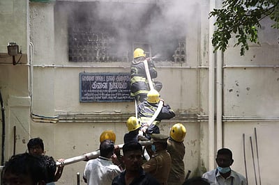 சென்னை ராஜீவ் காந்தி மருத்துவமனையில் தீ விபத்து