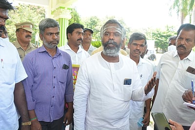 ‘கிருஷ்ணகிரியில் கோயில் ஆவணங்கள்திட்டமிட்டு அழிக்கப்பட்டுள்ளன’