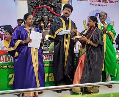 பெண்கள் சமுதாயத்தின் சொத்து