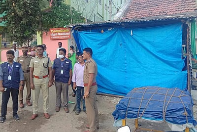 பழனியில் புகையிலைப் பொருள்கள் விற்ற கடைகளுக்கு ‘சீல்’