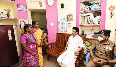 தேனி மாவட்ட எல்லையில் முதல்வருக்கு வரவேற்பு