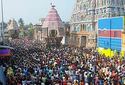 திருவானைக்கா கோயிலில் தேரோட்டம் எட்டுத்திக்கு கொடியேற்றம்