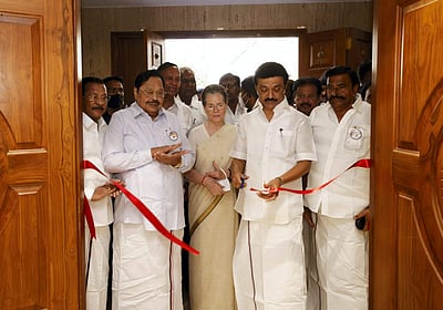 தில்லி புதிய திமுக அலுவலகத்தை திறந்து வைத்தாா் முதல்வா் ஸ்டாலின்