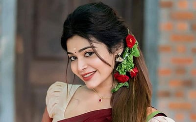 இளசுகளை சீண்டும் தர்ஷா குப்தா - புகைப்படங்கள்