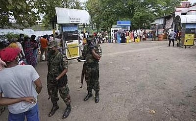 இலங்கையில் சமூக வலைதளங்கள் செயல்படத் தொடங்கின