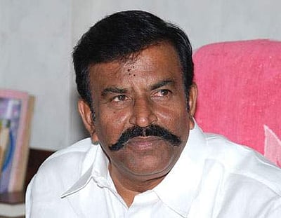 தமிழகத்தில் 3 இடங்களில் குப்பையிலிருந்து மின்சாரம்: அமைச்சா் கே.என்.நேரு