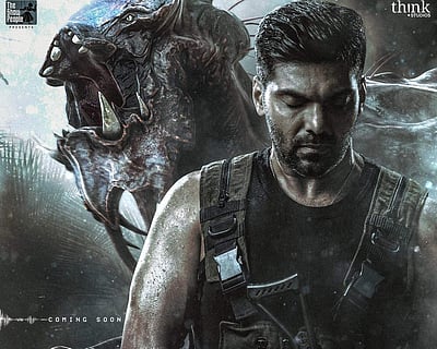 டிராகனுடன் மோதும் ஆர்யா:  'கேப்டன்' முதல் பார்வை போஸ்டர் இதோ