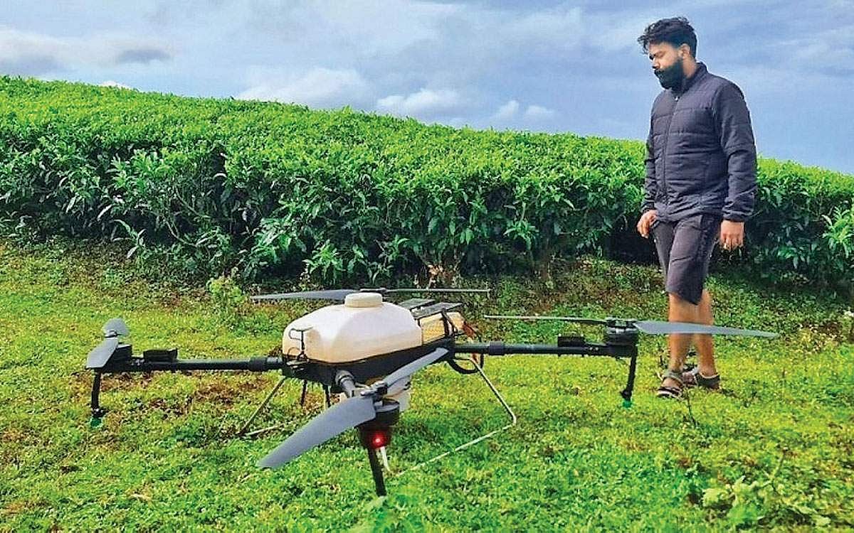 விவசாயிகளுக்குப் பயன்படும் ட்ரோன்!