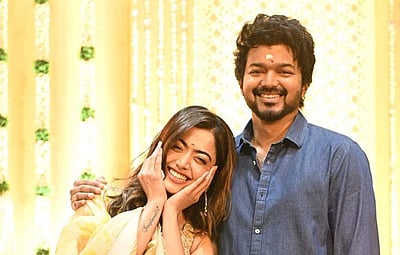 தளபதி 66-ல் இந்த தோற்றத்தில் விஜய் நடிக்கிறாரா ? பூஜை புகைப்படங்கள் வைரல்
