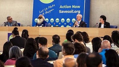 மண் வளத்தைப் பாதுகாக்கஉலக மக்கள் குரல் கொடுக்க வேண்டும்: சத்குரு ஜக்கி வாசுதேவ்