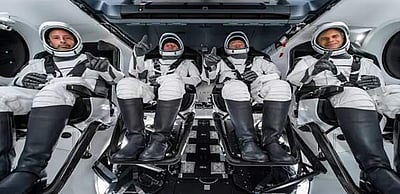 ரூ.420 கோடி செலவில் விண்வெளிக்கு பறக்கும் 3 பணக்காரர்கள்: ஒரு நாள் உணவுக்காக ஒருவர் செலவிடும் தொகை எவ்வளவு தெரியுமா?