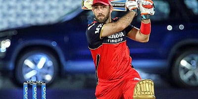 மும்பைக்கு எதிராக களமிறங்குகிறார் மேக்ஸ்வெல்: பெங்களூரு பந்துவீச்சு