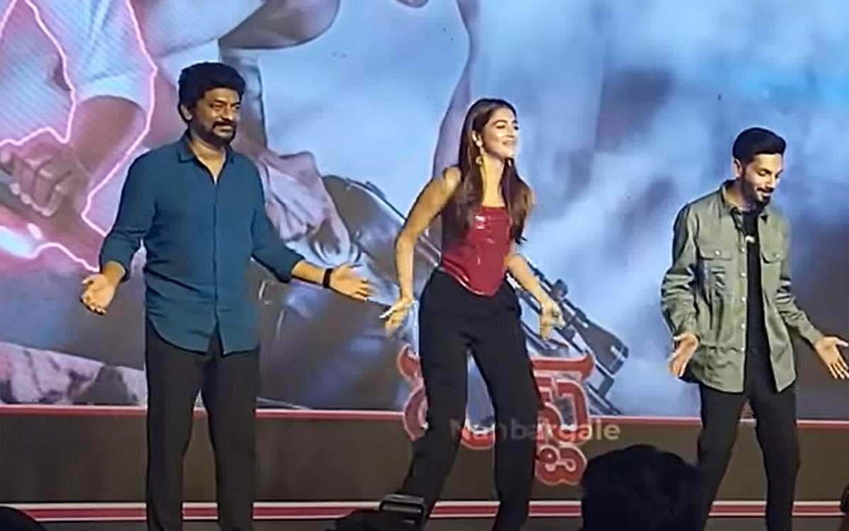 அரபிக் குத்து பாடலுக்கு செம நடனம்