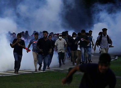 இலங்கையில் 58 சிறைக் கைதிகள் தப்பியோட்டம்