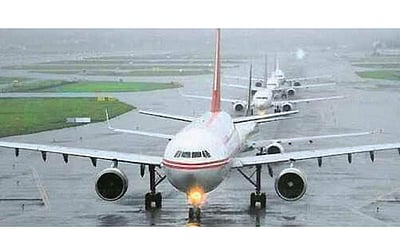 மோசமான வானிலை: சென்னையில் 13 விமானங்கள் ரத்து