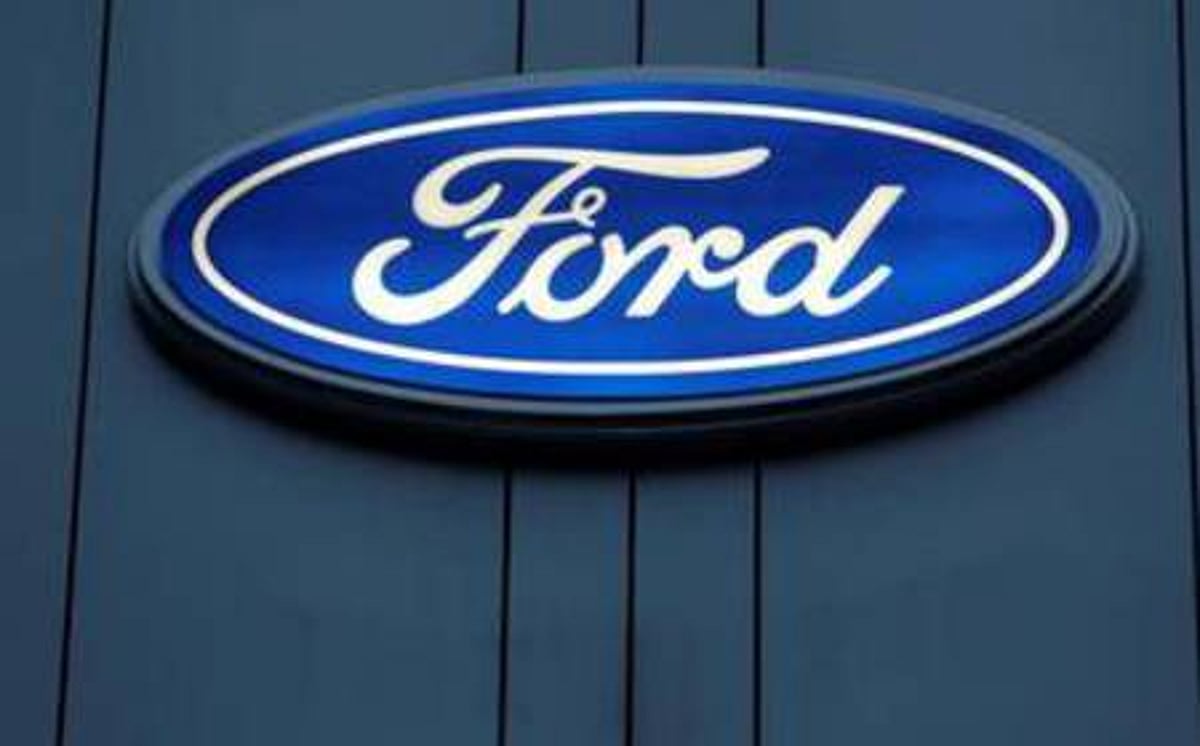 முடிவை திடீரென மாற்றிக் கொண்ட ஃபோர்டு: அதிர்ச்சியில் ஊழியர்கள்