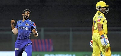 டிஆர்எஸ் இல்லாத இரு ஓவர்கள்: சிஎஸ்கே ரசிகர்கள் கொதிப்பு