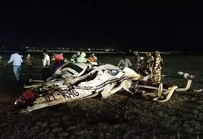 சத்தீஸ்கர்: அரசு ஹெலிகாப்டர் விபத்து; 2 விமானிகள் பலி