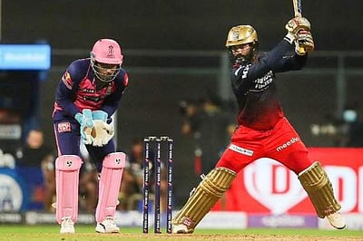 நான் தேர்வுக்குழு தலைவராக இருந்தால் நிச்சயமாக தினேஷ் கார்த்திக்கு டி20 அணியில் வாய்ப்புண்டு