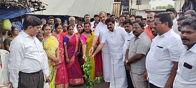 திருச்செங்கோடு தினசரி சந்தை மேம்பாட்டுத் திட்டம் துவக்கம்