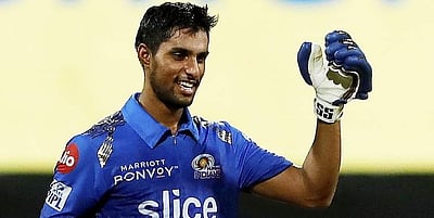 ஒரு ஐபிஎல் பருவத்தில் அதிக ரன்கள் எடுத்த இளம் வீரர் யார்?