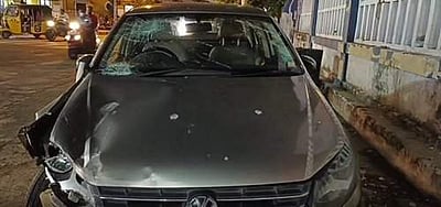 புதுச்சேரி: குடிபோதையில் கார் ஓட்டி விபத்தை ஏற்படுத்திய ரௌடி; பிடித்துக் கொடுத்த மக்கள்