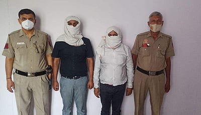 தில்லி தீ விபத்து: இருவர் கைது; பலியானவர்களில் 25 பேர் இன்னும் அடையாளம் தெரியவில்லை