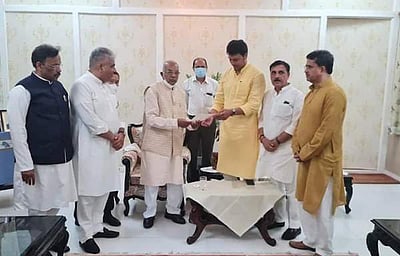 திரிபுரா முதல்வா் விப்லவ்குமாா் தேவ் ராஜிநாமா