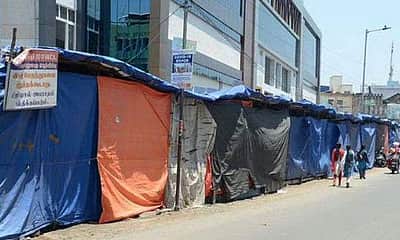 நூல் விலை உயா்வைக் கண்டித்து ஈரோட்டில் கடையடைப்பு