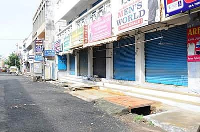 ஈரோடு ஜவுளி வர்த்தகர்கள் கடையடைப்பு: ரூ.100 கோடி வர்த்தகம் பாதிப்பு