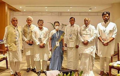 குடும்பத்தில் ஒருவருக்கே வாய்ப்பு: காங்கிரஸ் முடிவு