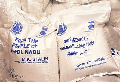 மதுரையிலிருந்து இலங்கைக்கு 1000  மெட்ரிக் டன் அரிசி