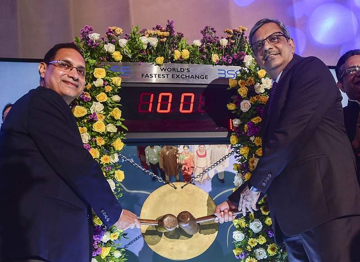 பங்குச் சந்தையில் எல்ஐசி பங்குகள் விற்பனை தொடக்கம்