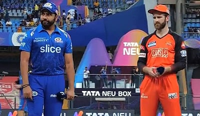 பரிசோதனை முயற்சியில் மும்பை, ஹைதராபாத்: ரோஹித் பந்துவீச்சு தேர்வு