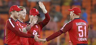 இங்கிலாந்து வெள்ளைப் பந்து அணிக்குப் புதிய பயிற்சியாளர்