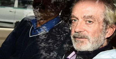 சொகுசு ஹெலிகாப்டா் பேர ஊழல்: இடைத்தரகா் ஜாமீன் மீது பதிலளிக்க சிபிஐக்கு உத்தரவு