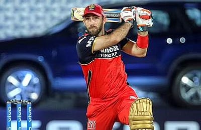 போல்டாகியும் ஆட்டமிழக்காத மேக்ஸ்வெல்: ஆர்சிபி-க்கு அடித்த 'லக்'