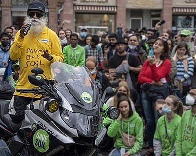 மண் வளப் பாதுகாப்பு: ஐக்கிய அரபு அமீரகத்துக்கு சத்குரு பயணம்