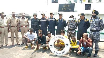 இந்திய கடல் பகுதியில் அத்துமீறி மீன்பிடித்த இலங்கை மீனவர்கள் 6 பேர் கைது