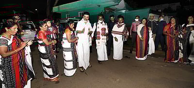 தோடர் இன மக்களுடன் நடனமாடிய முதல்வர் மு.க.ஸ்டாலின்