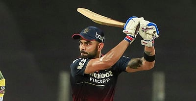 ஐபிஎல்:  விராட் கோலி புதிய சாதனை