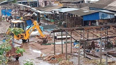 ரூ.5 கோடி மதிப்பில் நவீன சந்தை வளாகம்: 271 கடைகள் கட்டும் பணிகள் தொடக்கம்