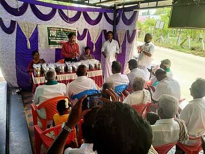 மேலவளவில் பாரம்பரிய அரிசி ரகங்கள் விற்பனை