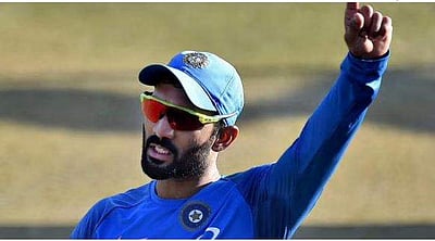 தென்னாப்பிரிக்கத் தொடர்: இந்திய அணியில் மீண்டும் தினேஷ் கார்த்திக்