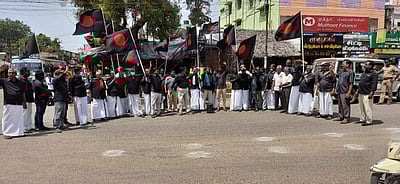 வங்கி எழுத்தர் பணிக்கு தமிழ் புறக்கணிப்பை கண்டித்து மன்னார்குடியில் திக ஆர்ப்பாட்டம்